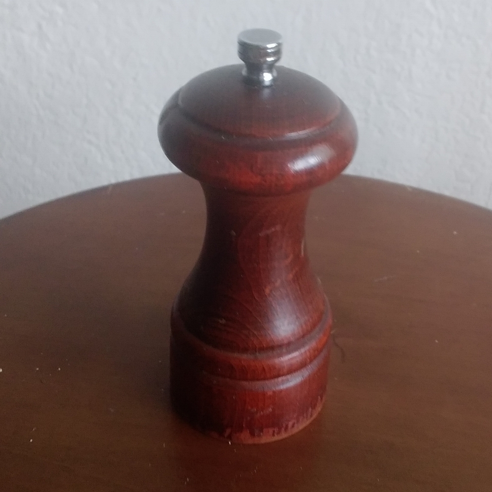 Vintage Wood Spice Pepper Grinder Olde Thompson 70s 5" El Segundo CA MCM Boho